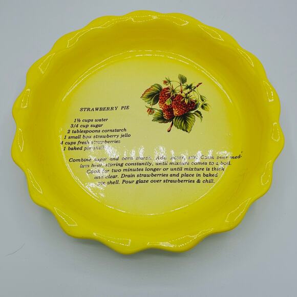 Vintage Ceramic Covered Pie Plate with Domed Basket Weave Lid Recipe - Picture 5 of 10